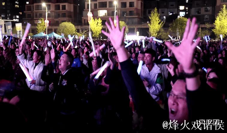 永州:万人齐聚市体育场 共襄观赛盛况 永州:万人齐聚市体育场 共襄观赛盛况