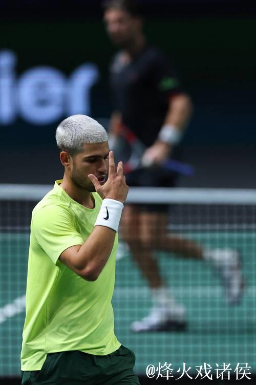 ATP巴黎大师赛:阿尔卡拉斯1-2不敌诺里 止步16强之外 ATP巴黎大师赛:阿尔卡拉斯1-2不敌诺里 止步16强之外