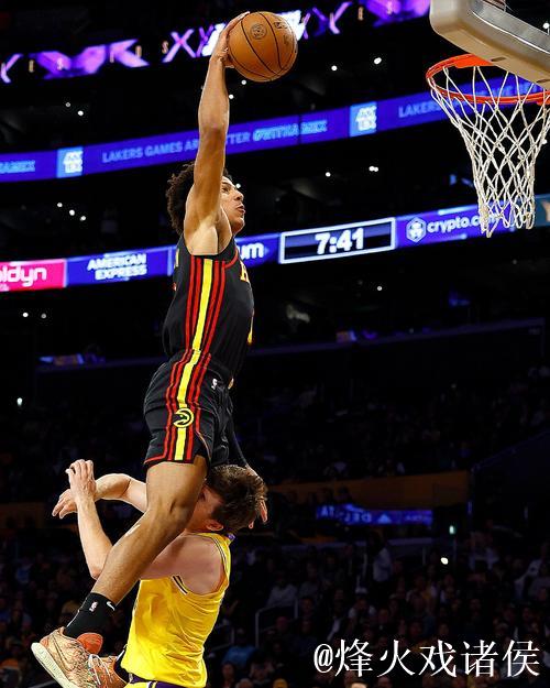 杰伦·约翰逊三双18+10+11 布伦森24+5 老鹰力克尼克斯 杰伦·约翰逊三双18+10+11 布伦森24+5 老鹰力克尼克斯