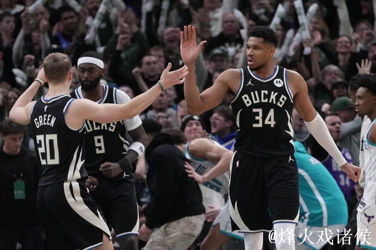 字母哥30+10空接绝杀罗林斯29分 雄鹿险胜黄蜂