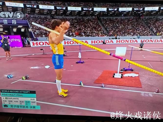 6米30！杜普兰蒂斯再破撑竿跳高世界纪录夺冠